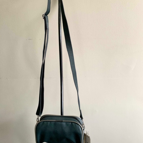 NWT - Mandarina Duck Nylon Grey shoulder bag - Picture 3 of 7